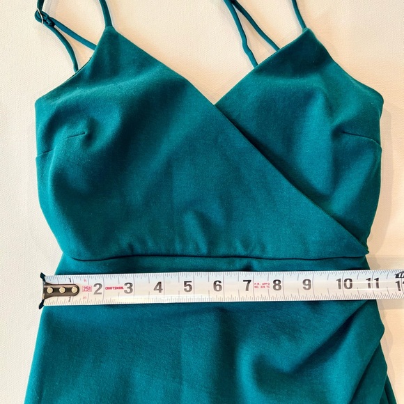 Lulu's Fitted Teal Emerald Green Mid Length Dress Straps Side Slit Extra Small - Picture 6 of 13